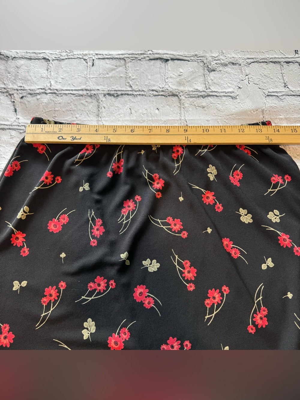 Vtg Y2K 90s Cherokee Black Midi Slip Skirt with Red Poppies Floral Print Size M - Picture 5 of 7